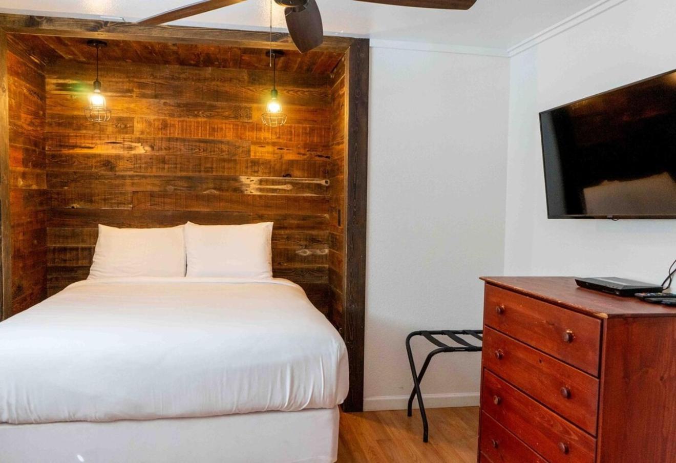 Miners Suite-Centrally Located In Shaver Lake 셰이버호 외부 사진