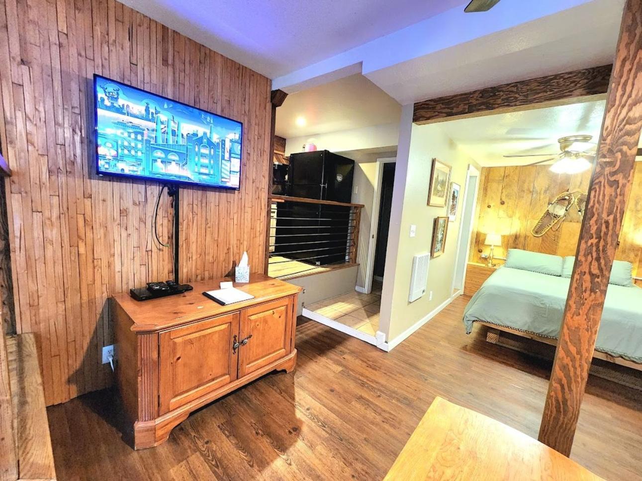 Miners Suite-Centrally Located In Shaver Lake 셰이버호 외부 사진