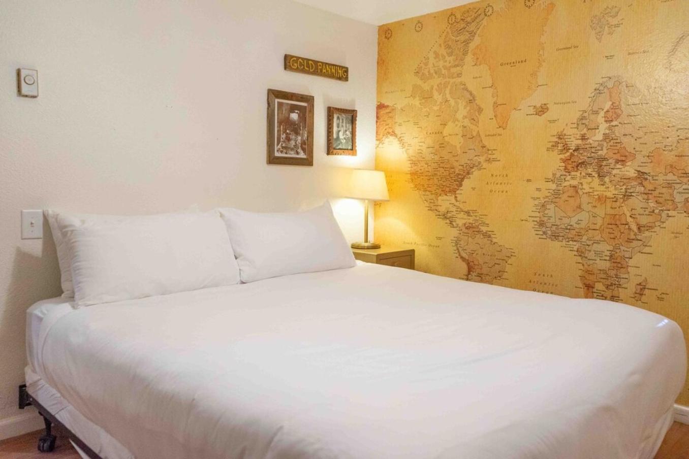 Miners Suite-Centrally Located In Shaver Lake 셰이버호 외부 사진