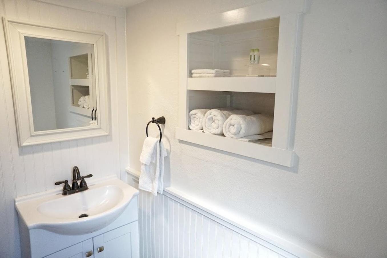 Miners Suite-Centrally Located In Shaver Lake 셰이버호 외부 사진