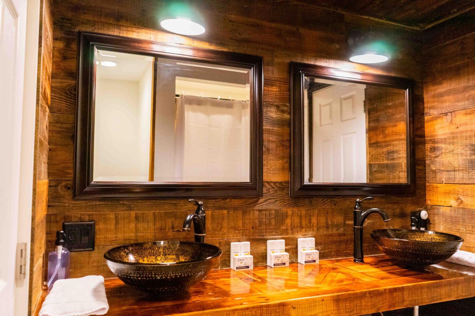 Miners Suite-Centrally Located In Shaver Lake 셰이버호 외부 사진